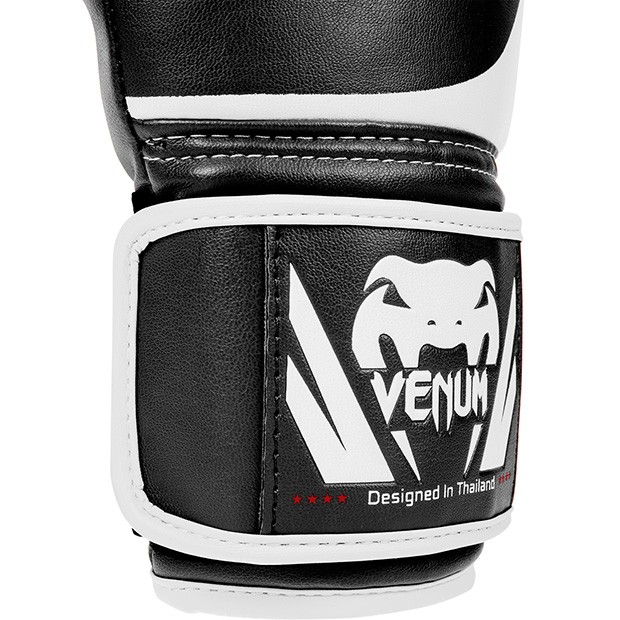 Перчатки боксерские Venum Challenger 2.0 Black